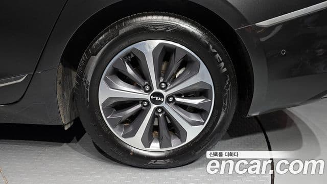 Kia K8 гибрид Noblesse, 2022 все фото