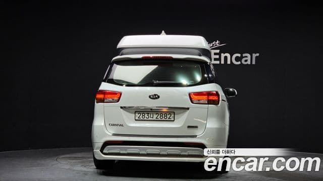 Kia All New Carnival Noblesse, 2018 4