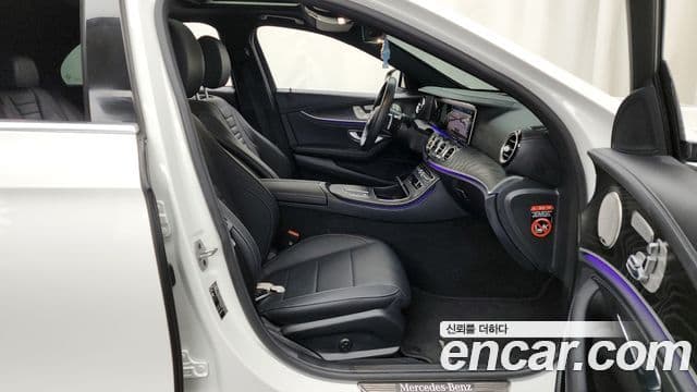 Mercedes-Benz E-класс W213 AMG Line, 2023 11