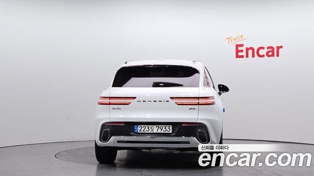 Genesis GV70, 2021 4