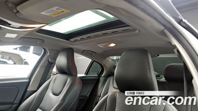 Volvo S60 2세대, 2016 18