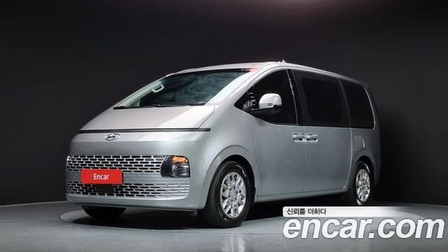Hyundai Staria Modern, 2023 1