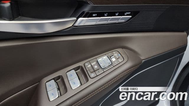 Genesis EQ900 Luxury, 2017 12