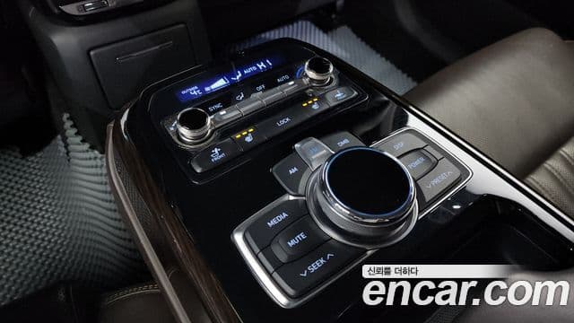 Genesis EQ900 Luxury, 2017 18