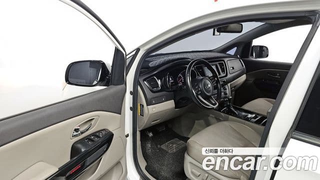 Kia All New Carnival Prestige, 2017 10