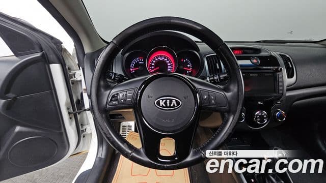 Kia Forte купе Prestige, 2013 13