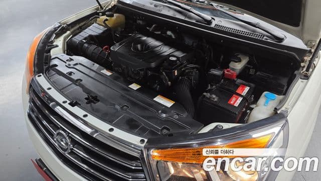 KG모빌리티(SsangYong) Korando 투리스모 2WD LT 9인승, 2014 6