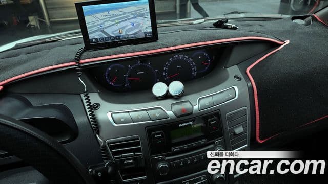 KG모빌리티(SsangYong) Korando 투리스모 2WD LT 9인승, 2014 15