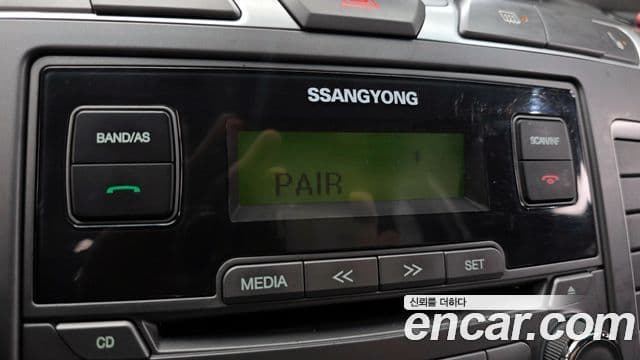 KG모빌리티(SsangYong) Korando 투리스모 2WD LT 9인승, 2014 17