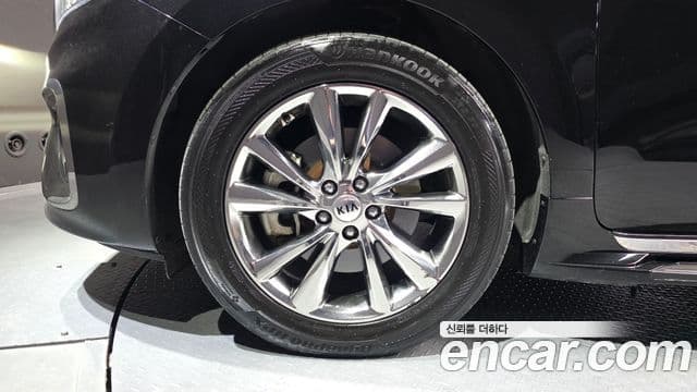 Kia The / новый New Carnival President, 2019 все фото