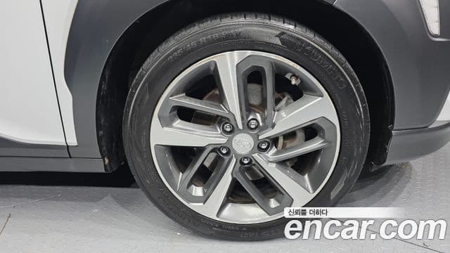 Hyundai Kona Modern Art, 2018 все фото