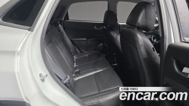 Hyundai Kona Modern Art, 2018 12