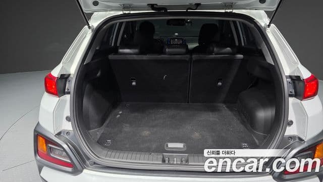 Hyundai Kona Modern Art, 2018 20