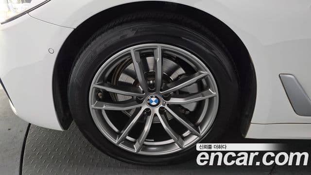 BMW 5시리즈 (G30) 520i M Sport, 2020 все фото