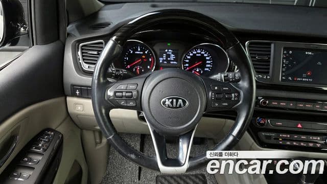 Kia The / новый New Carnival Noblesse, 2019 15