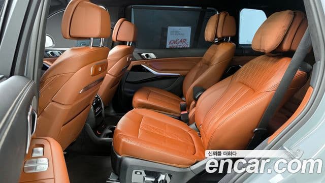 BMW X7 (G07) xDrive 40i M Sport 6인승, 2024 12