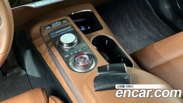 Genesis GV70, 2024 9