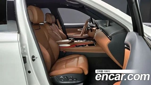 Genesis GV70, 2024 10