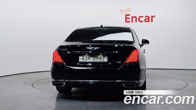 Genesis EQ900 Prestige, 2016 4