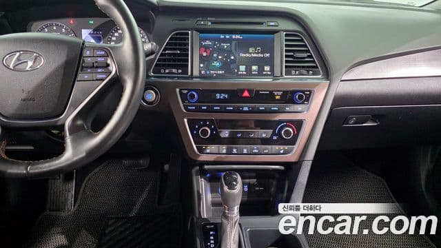 Hyundai LF Sonata 2.0 Care Plus, 2017 20