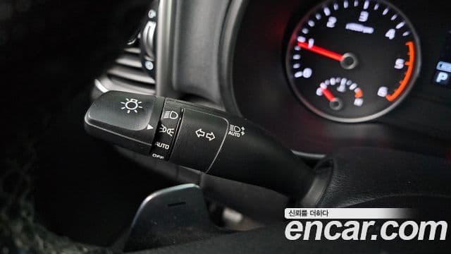 Kia Sportage The / новый Bold Luxury, 2019 16