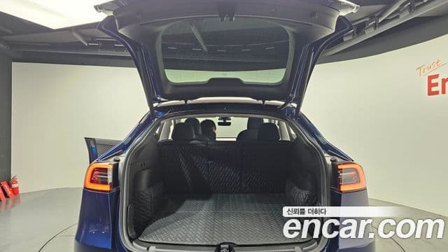 Tesla модель Y Long Range AWD, 2022 20