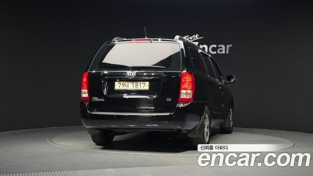 Kia Carnival R Grand Carnival GX, 2014 4