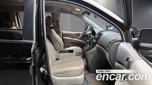 Kia Carnival R Grand Carnival GX, 2014 10