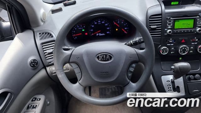 Kia Carnival R Grand Carnival GX, 2014 13