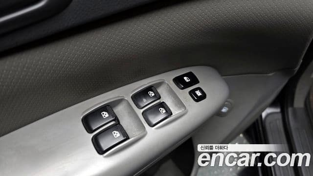 Kia Carnival R Grand Carnival GX, 2014 18