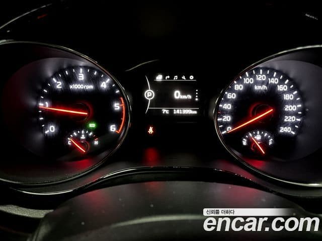 Kia All New Carnival Noblesse, 2016 3