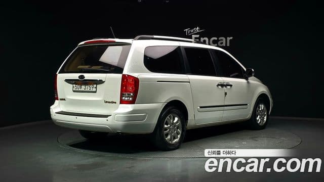 Kia Carnival R топовая версия, 2012 2