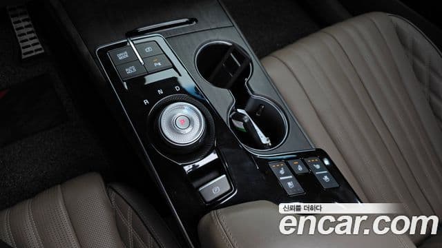 Kia K8 гибрид Signature, 2024 9