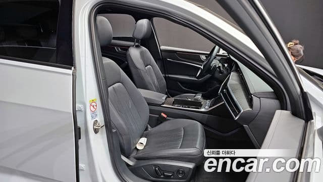 Audi A6 (C8) Premium, 2023 12