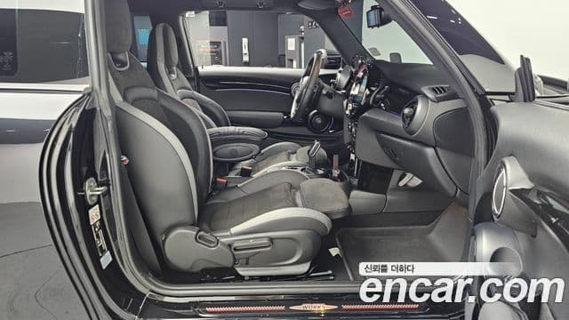 Mini Cooper S 3세대, 2023 11