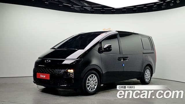 Hyundai Staria Modern, 2022 1