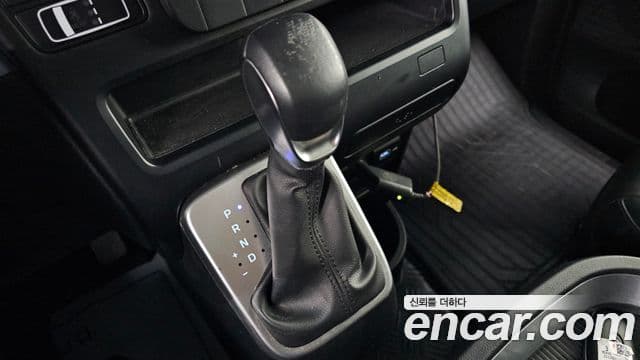 Hyundai Staria Modern, 2022 9