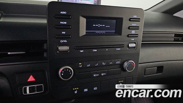 Hyundai Staria Modern, 2022 19