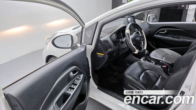 Kia All New Pride Luxury Eco Plus, 2012 11