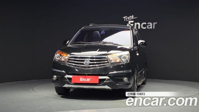 KG모빌리티(SsangYong) Korando 투리스모 4WD RT 11인승, 2015 3
