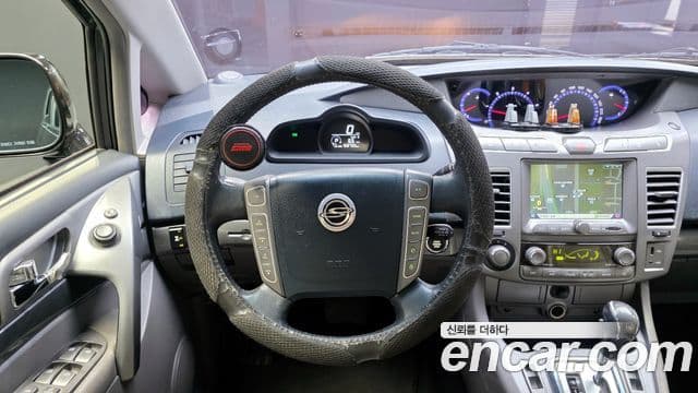 KG모빌리티(SsangYong) Korando 투리스모 4WD RT 11인승, 2015 14