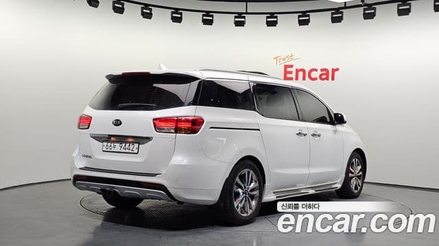 Kia All New Carnival Prestige, 2015 2