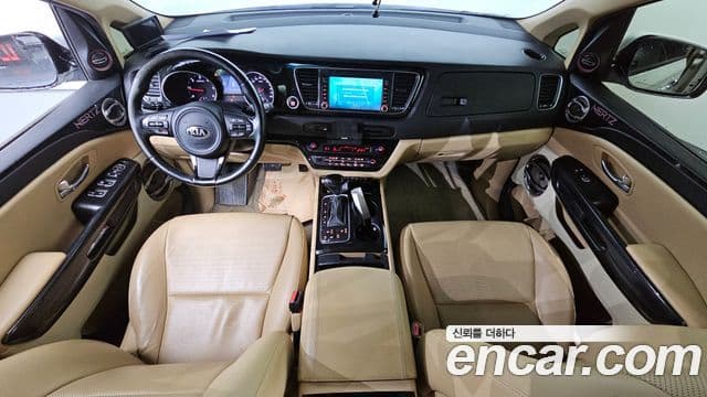Kia All New Carnival Prestige, 2015 7
