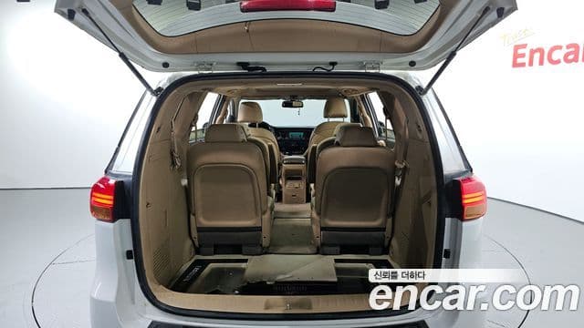 Kia All New Carnival Prestige, 2015 20