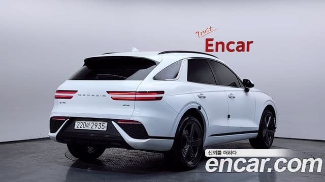 Genesis GV70, 2022 2