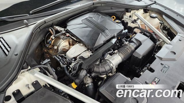 Genesis GV70, 2022 6