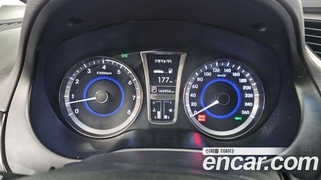 Hyundai Grandeur HG Modern, 2014 8