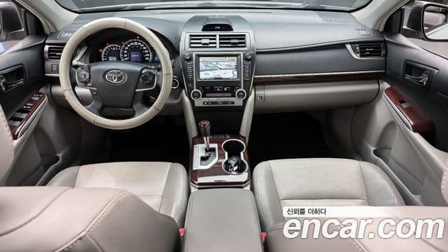 Toyota New 캠리 2.5 XLE, 2013 7