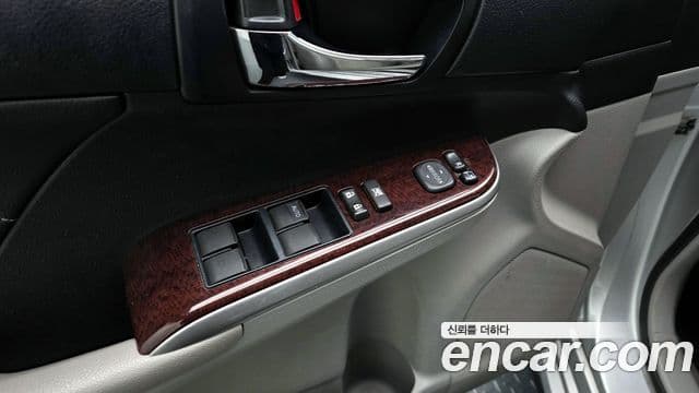 Toyota New 캠리 2.5 XLE, 2013 17