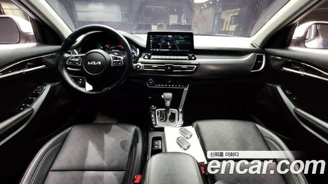 Kia Seltos Prestige, 2023 все фото